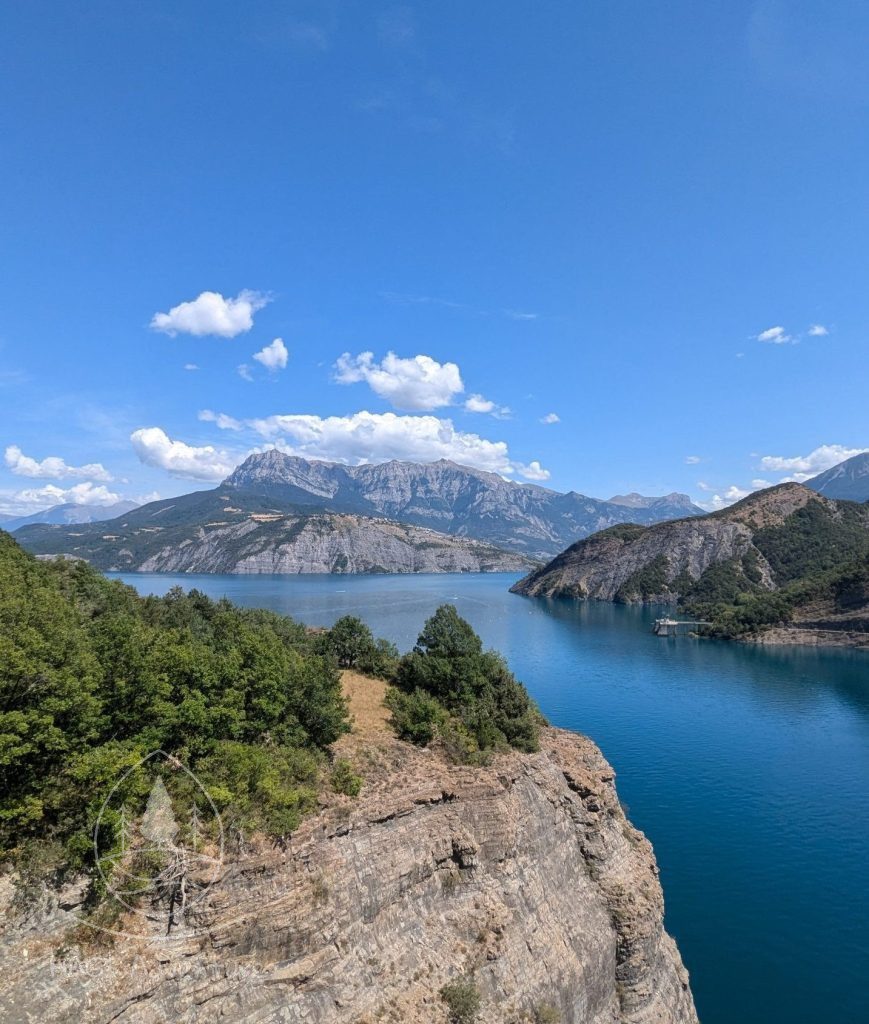 Boucle autour du lac de Serre-Ponçon